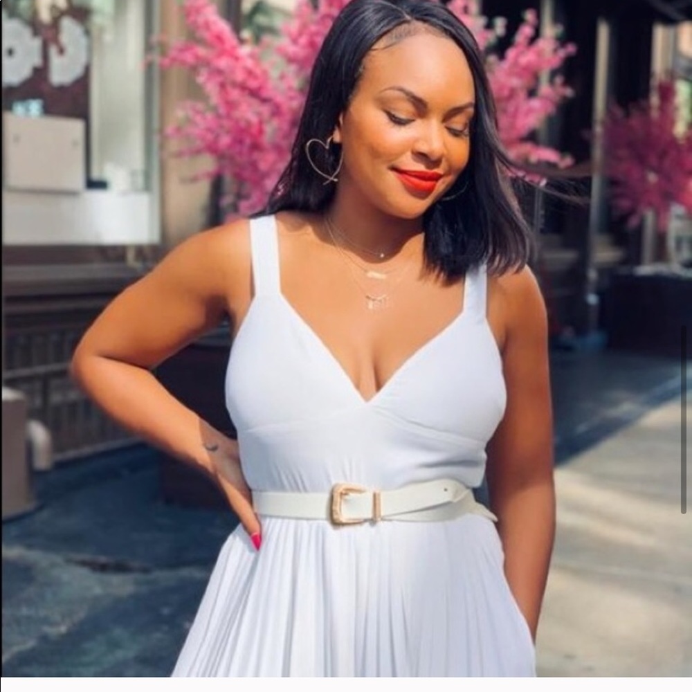 Stella & Dot⚜️[GOLD] Hammered Metal Heart Earrings - Picture 8 of 9